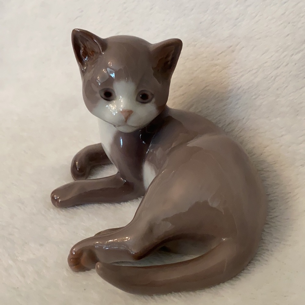 {VTG} Bing & Grondahl | Denmark Porcelain Cat Figurine 2514 ML Gray/White - Picture 3 of 12